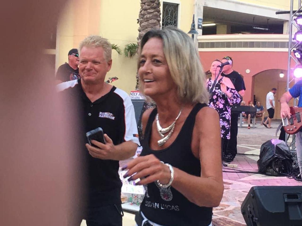 Profile photo 8 of 17