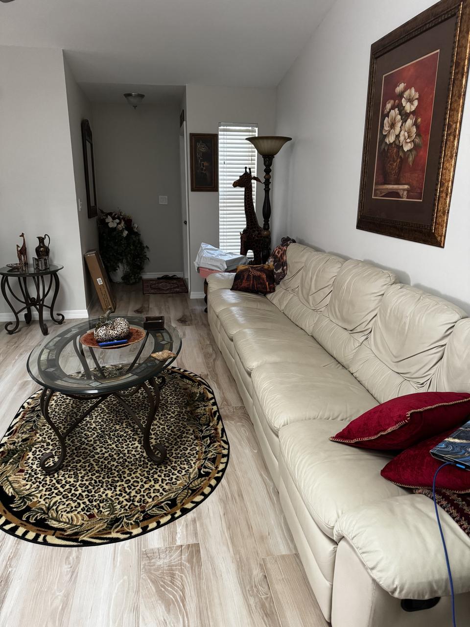 Profile photo 3 of 17