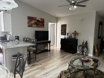 Room for rent in Cape Coral, FL $925, condo