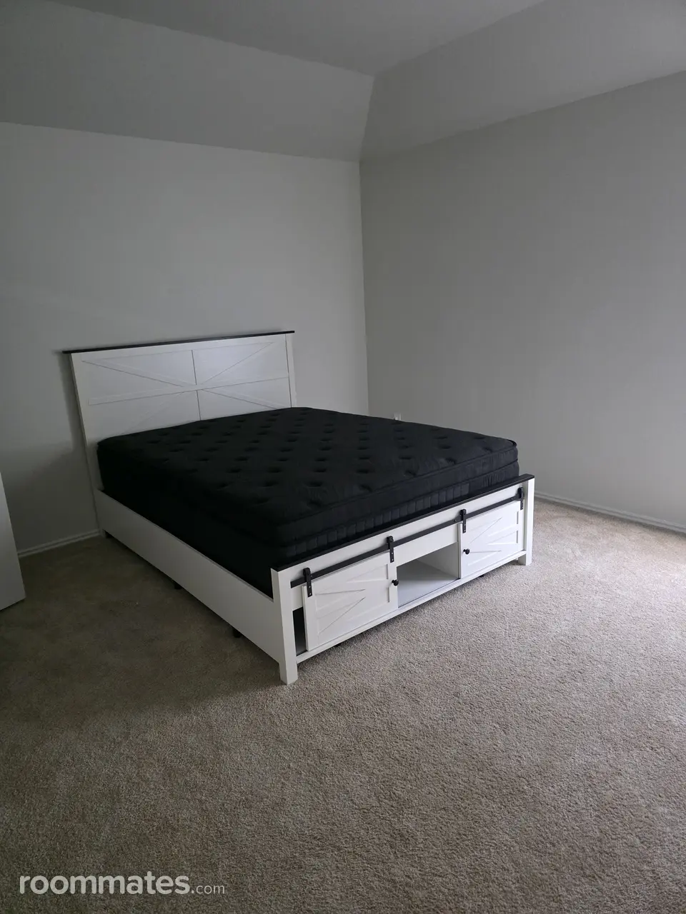 Profile photo 8 of 9