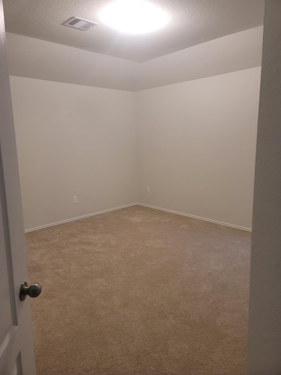 Profile photo 3 of 9