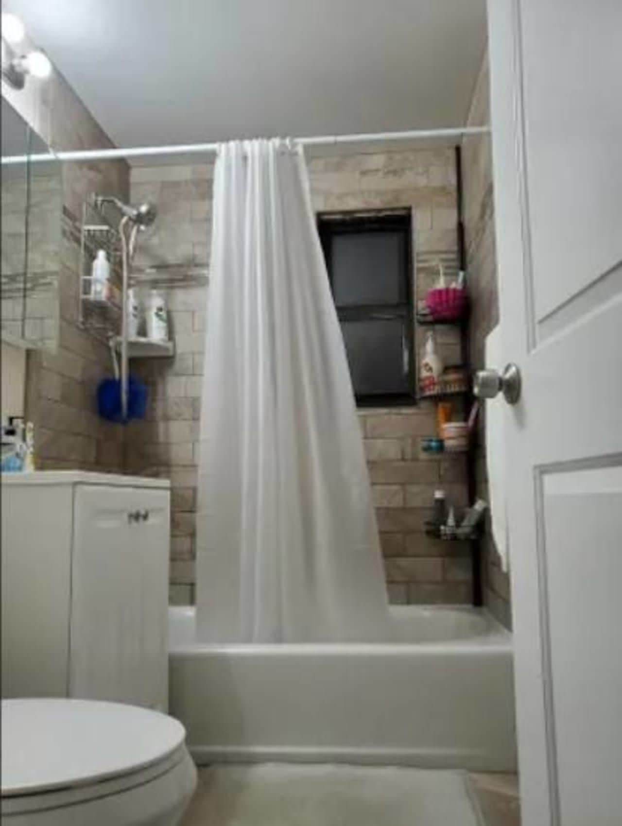 Profile photo 6 of 20