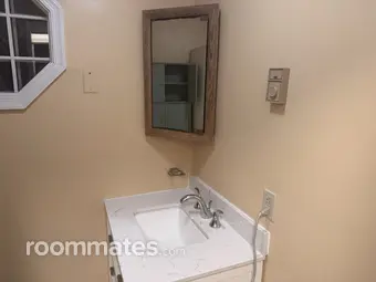 Room for rent in Lutherville Timonium MD $1000, house