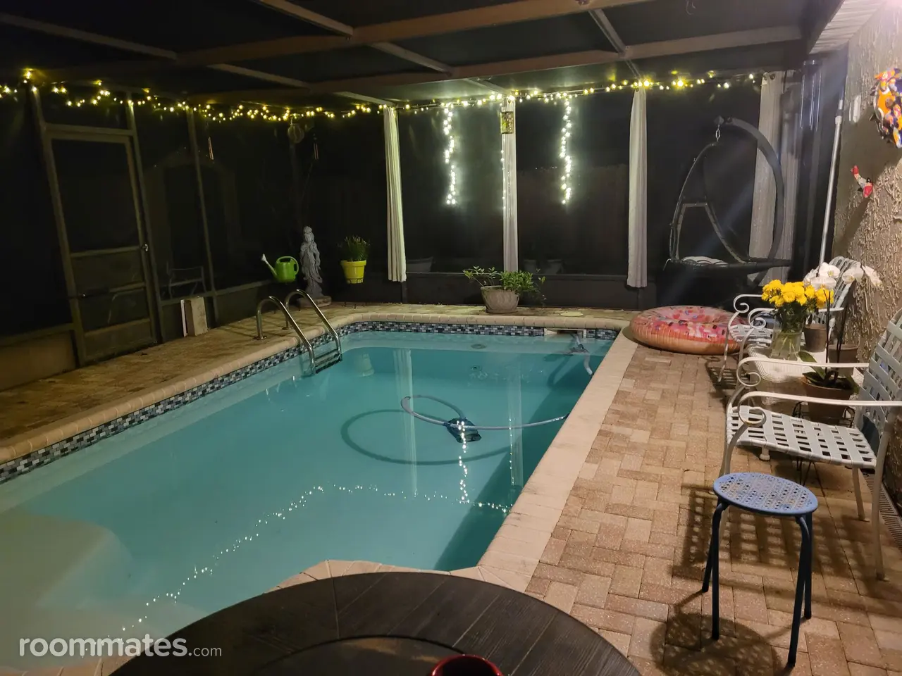 Profile photo 7 of 8