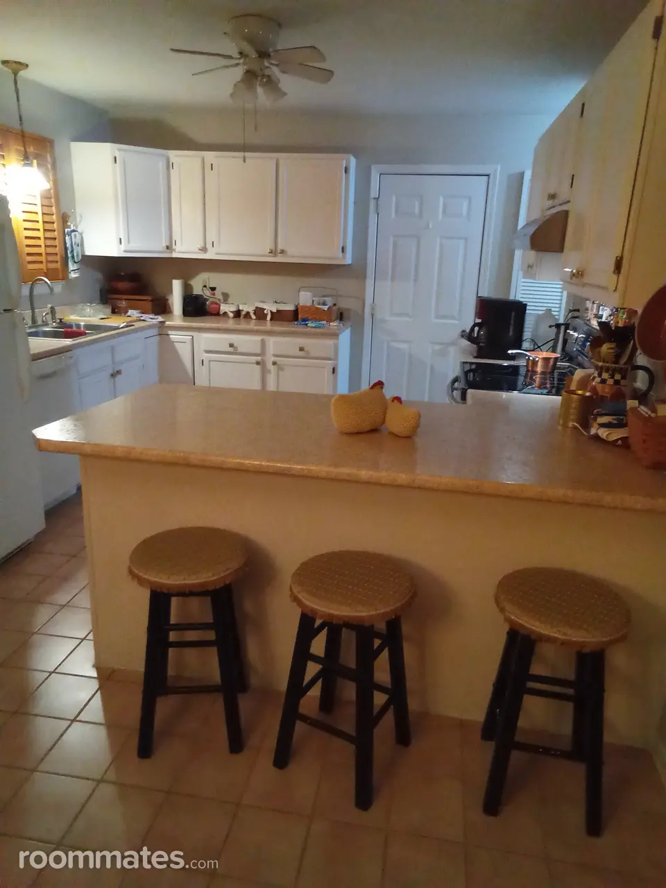 Profile photo 10 of 17