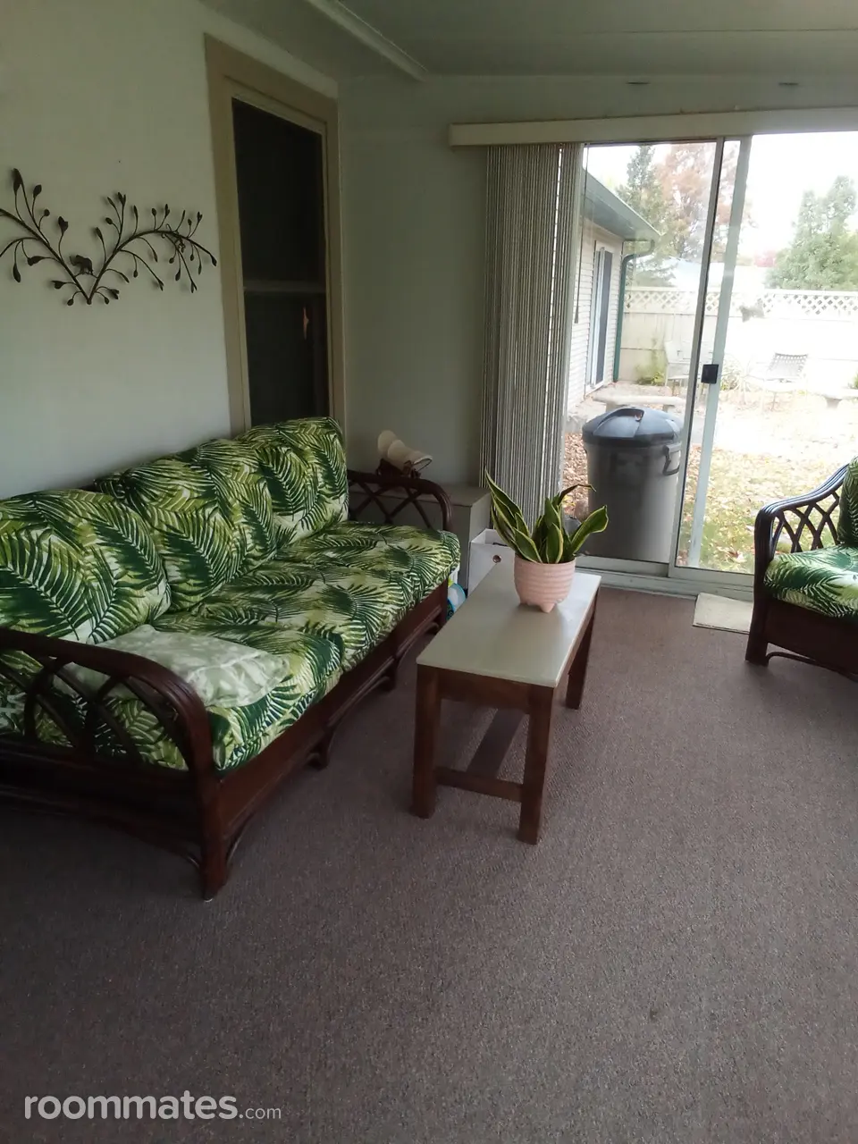 Profile photo 12 of 17