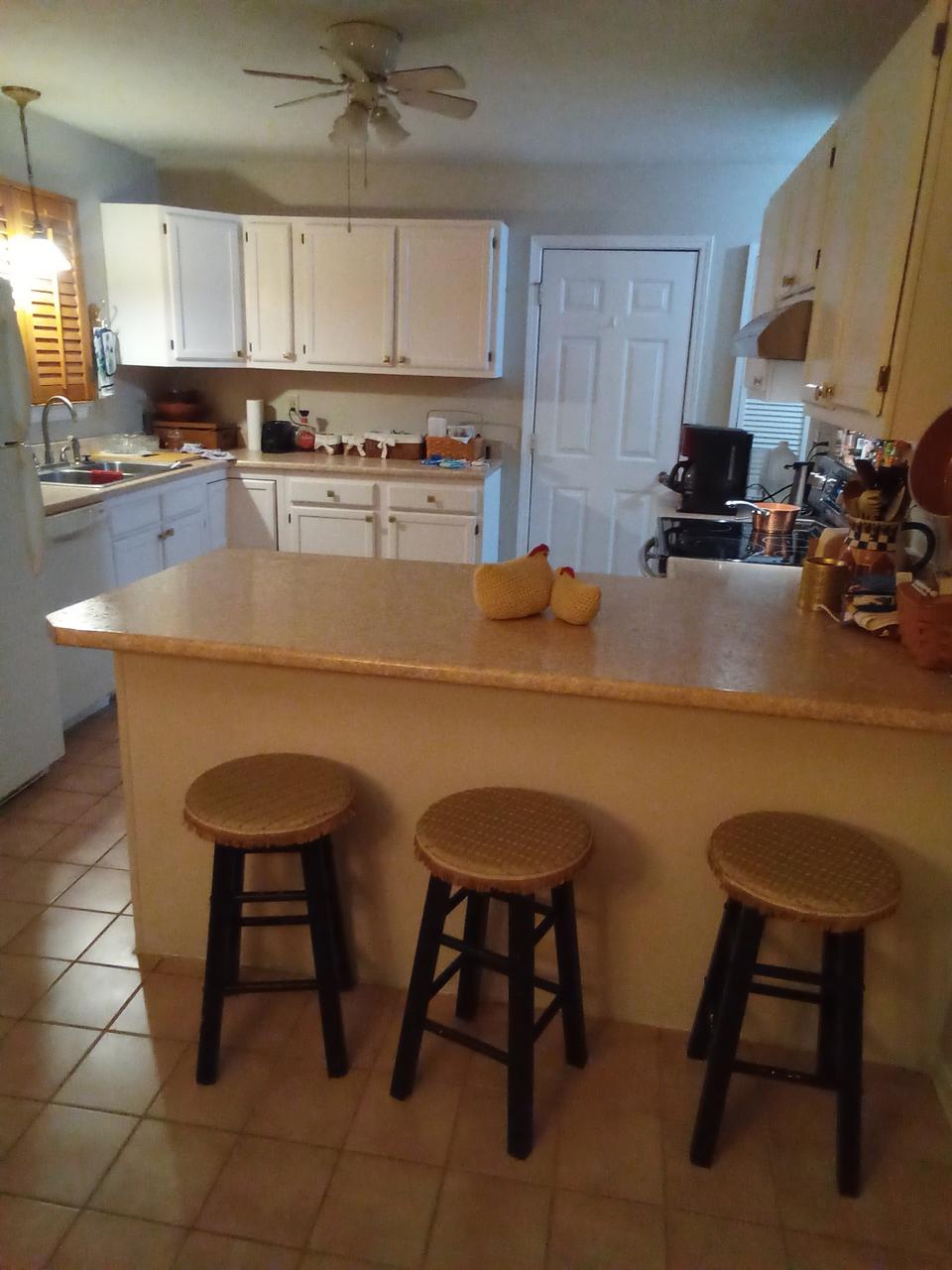 Profile photo 5 of 17