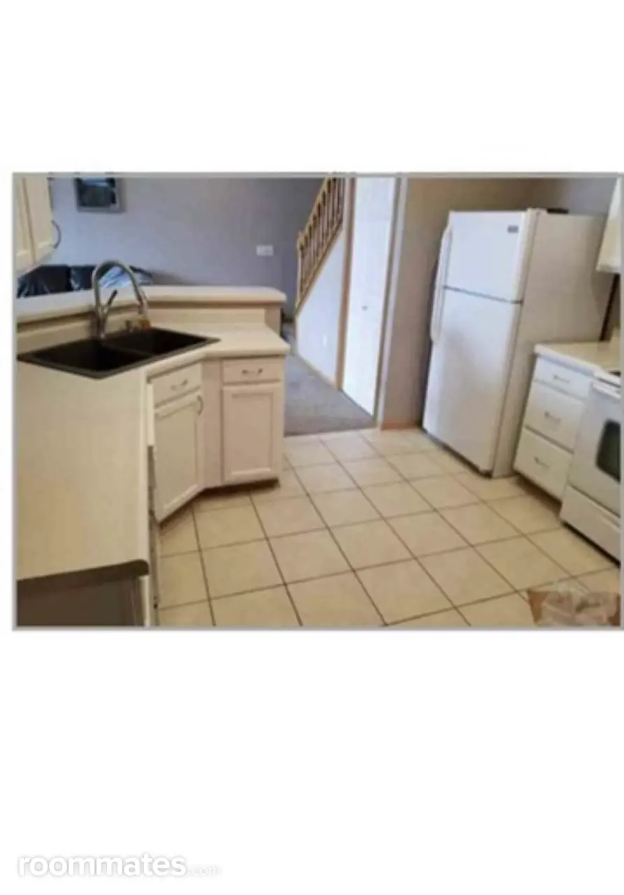 Profile photo 6 of 10