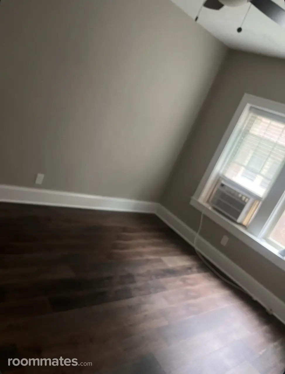 Profile photo 5 of 7