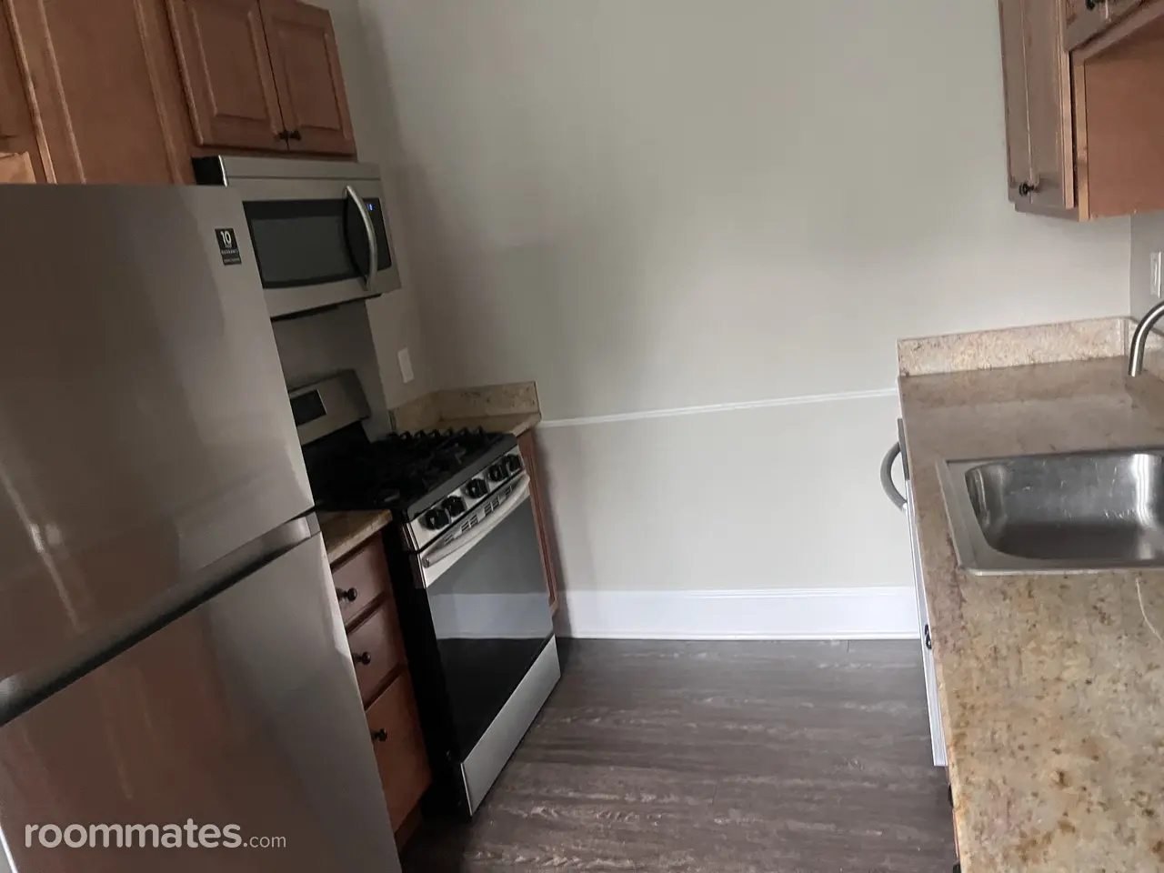 Profile photo 3 of 7