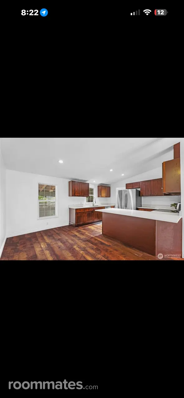 Profile photo 1 of 11