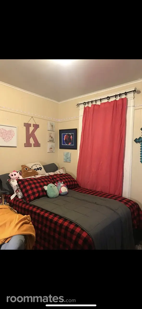 Profile photo 1 of 6