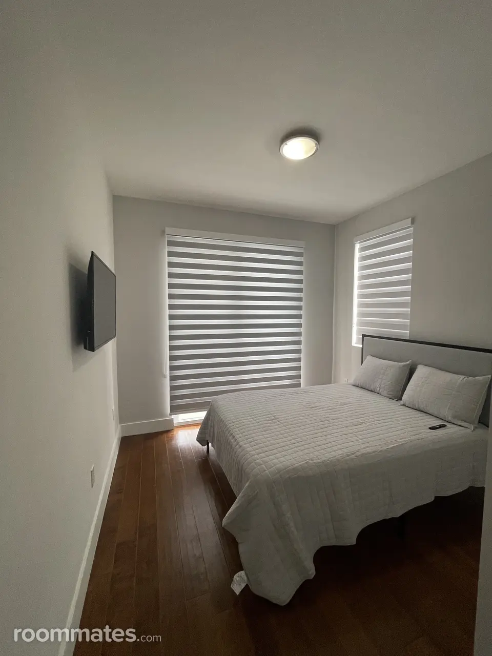 Profile photo 3 of 7