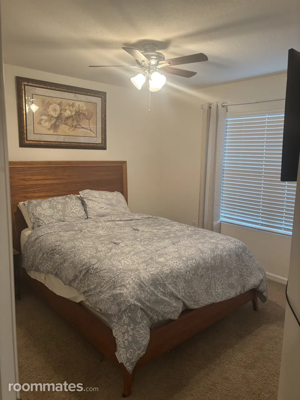 Profile photo 1 of 8