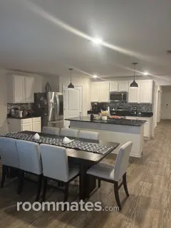 Room for rent in Crestview, FL $800, house