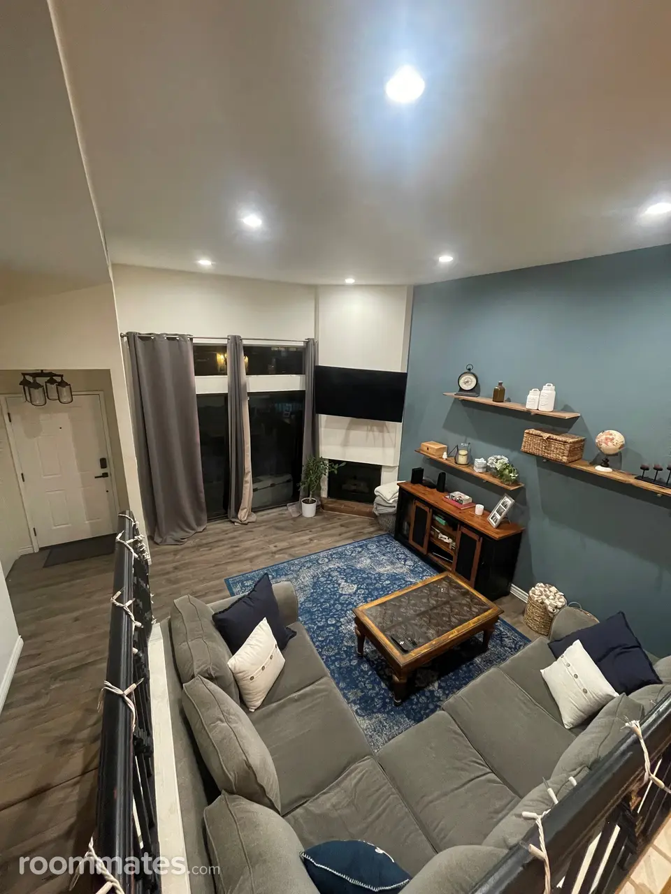 Profile photo 8 of 11