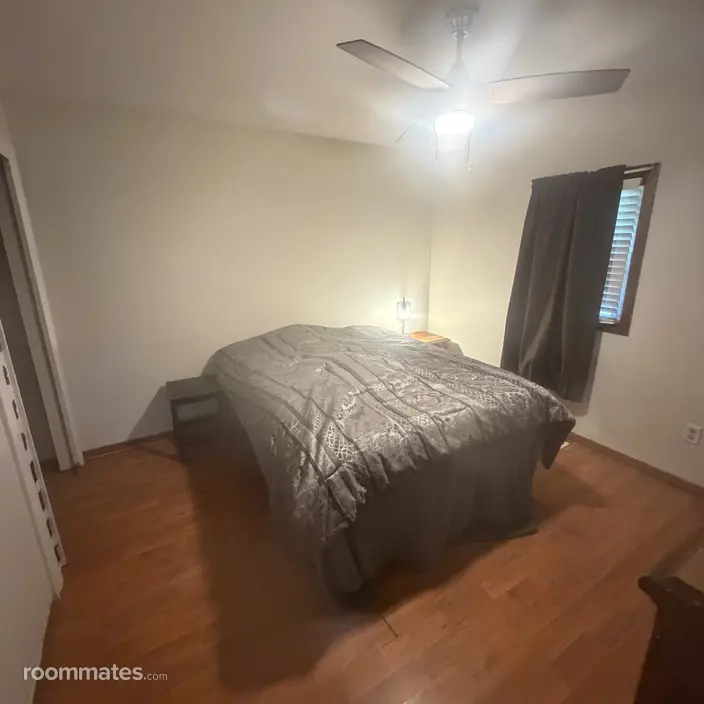 Room for rent in Waterbury, CT $1100, house