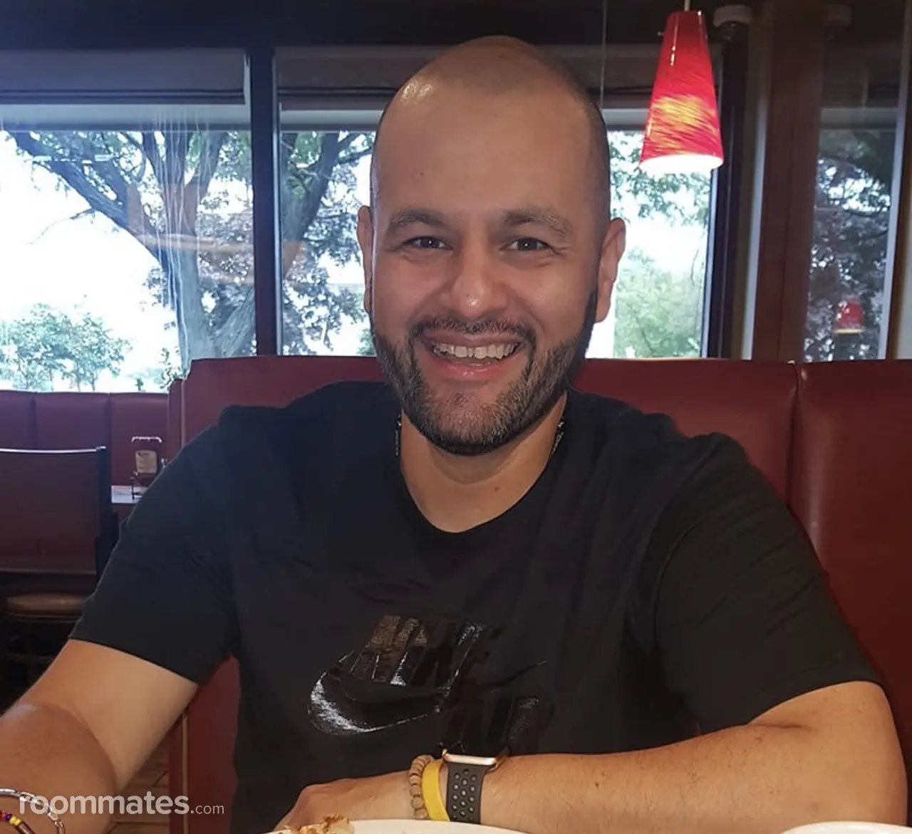 Profile photo 1 of 1