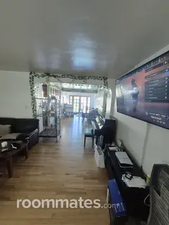 Room for rent in Long Beach, CA $1100, house
