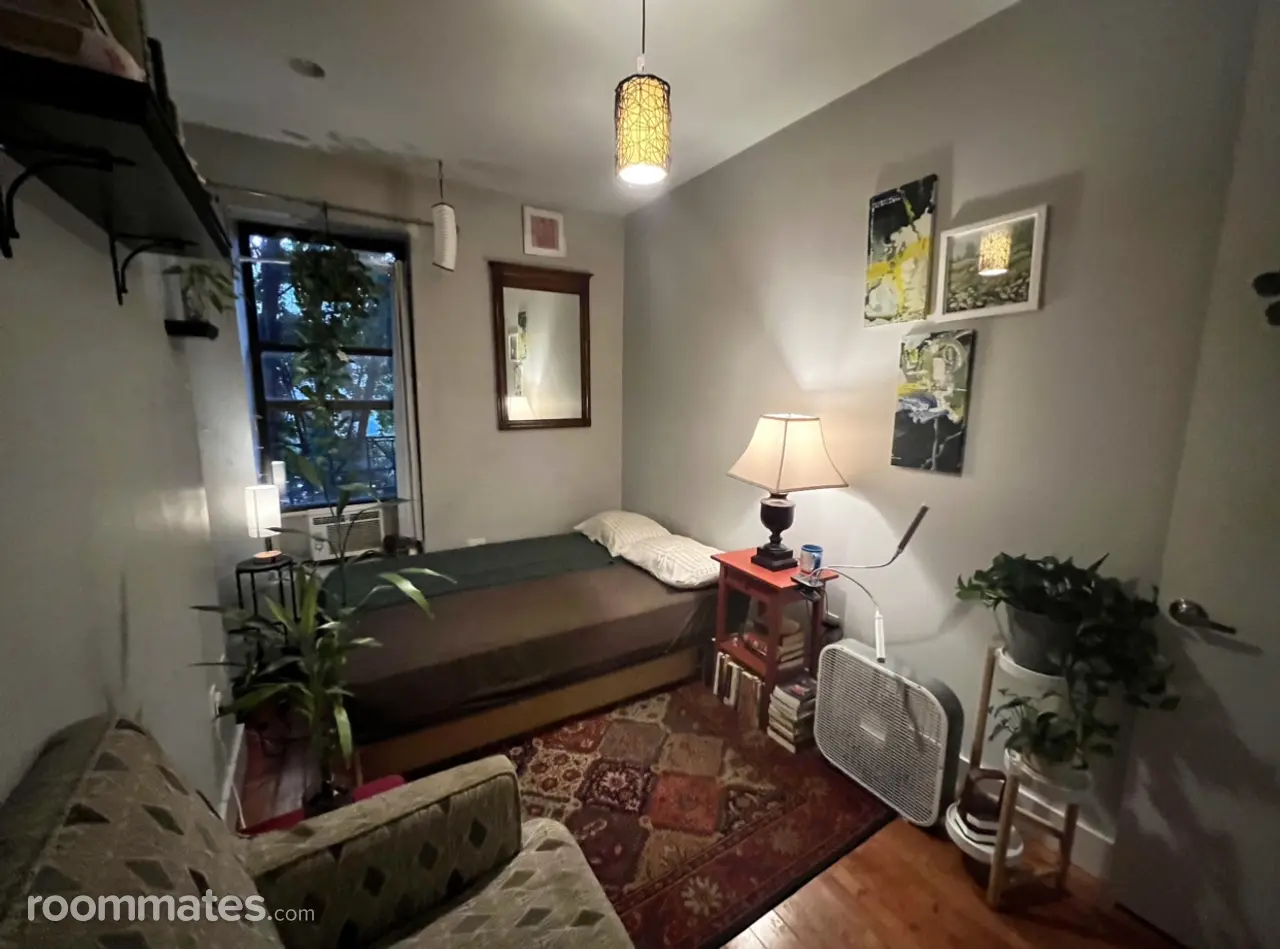 Profile photo 3 of 11