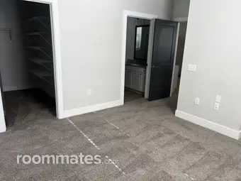 Room for rent in Akron OH $900, apartment