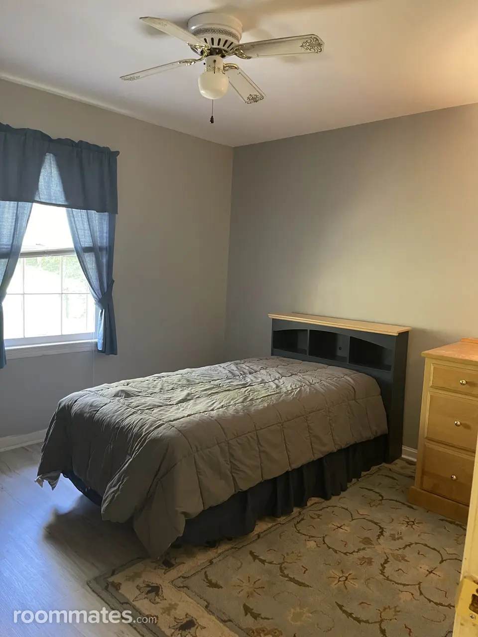 Profile photo 2 of 6