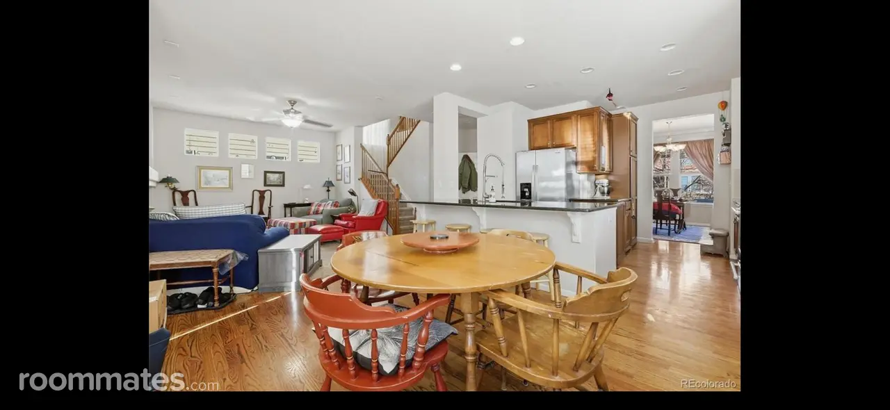 Profile photo 5 of 11