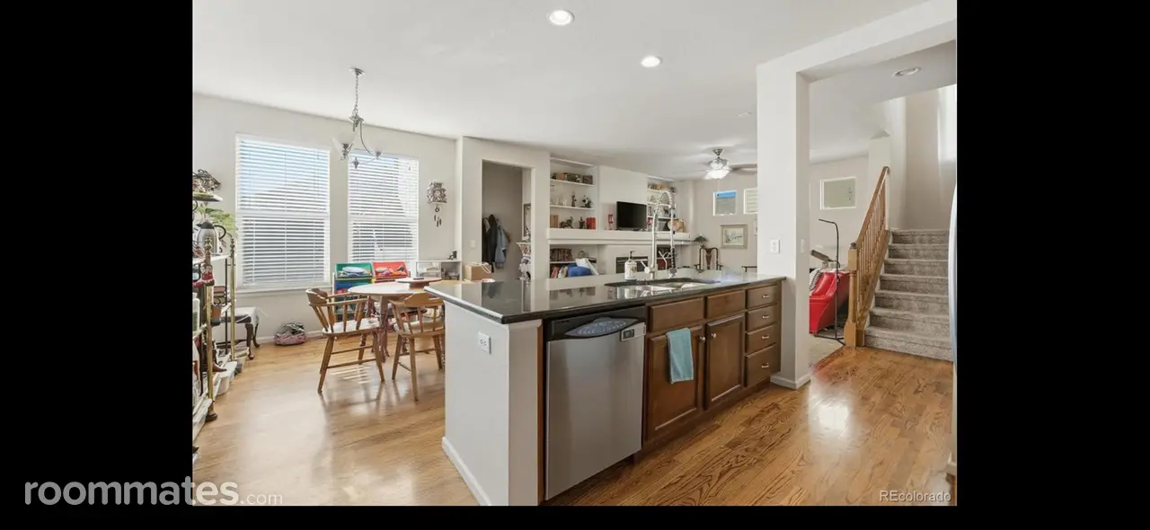 Profile photo 1 of 11