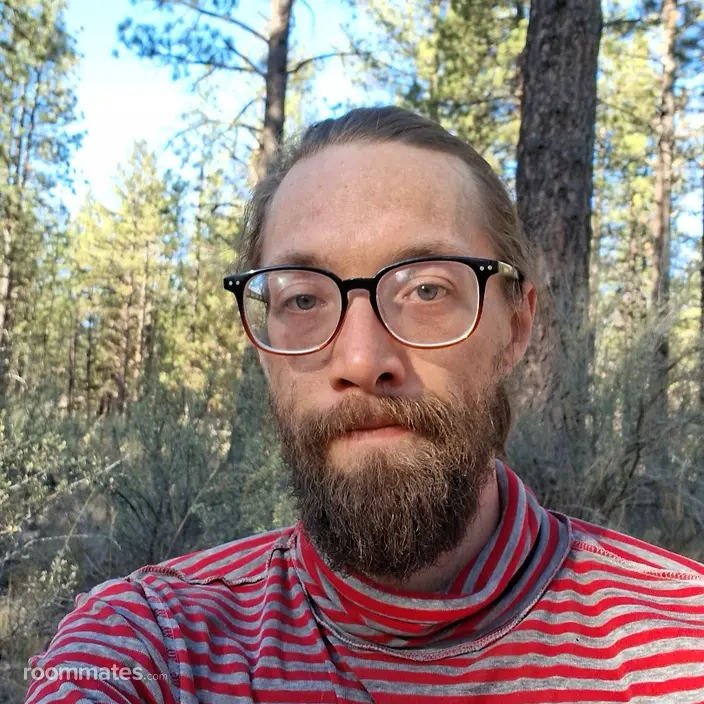 Roommate looking Bend, OR, $2000