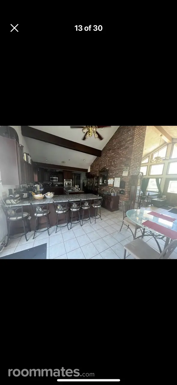 Profile photo 9 of 11