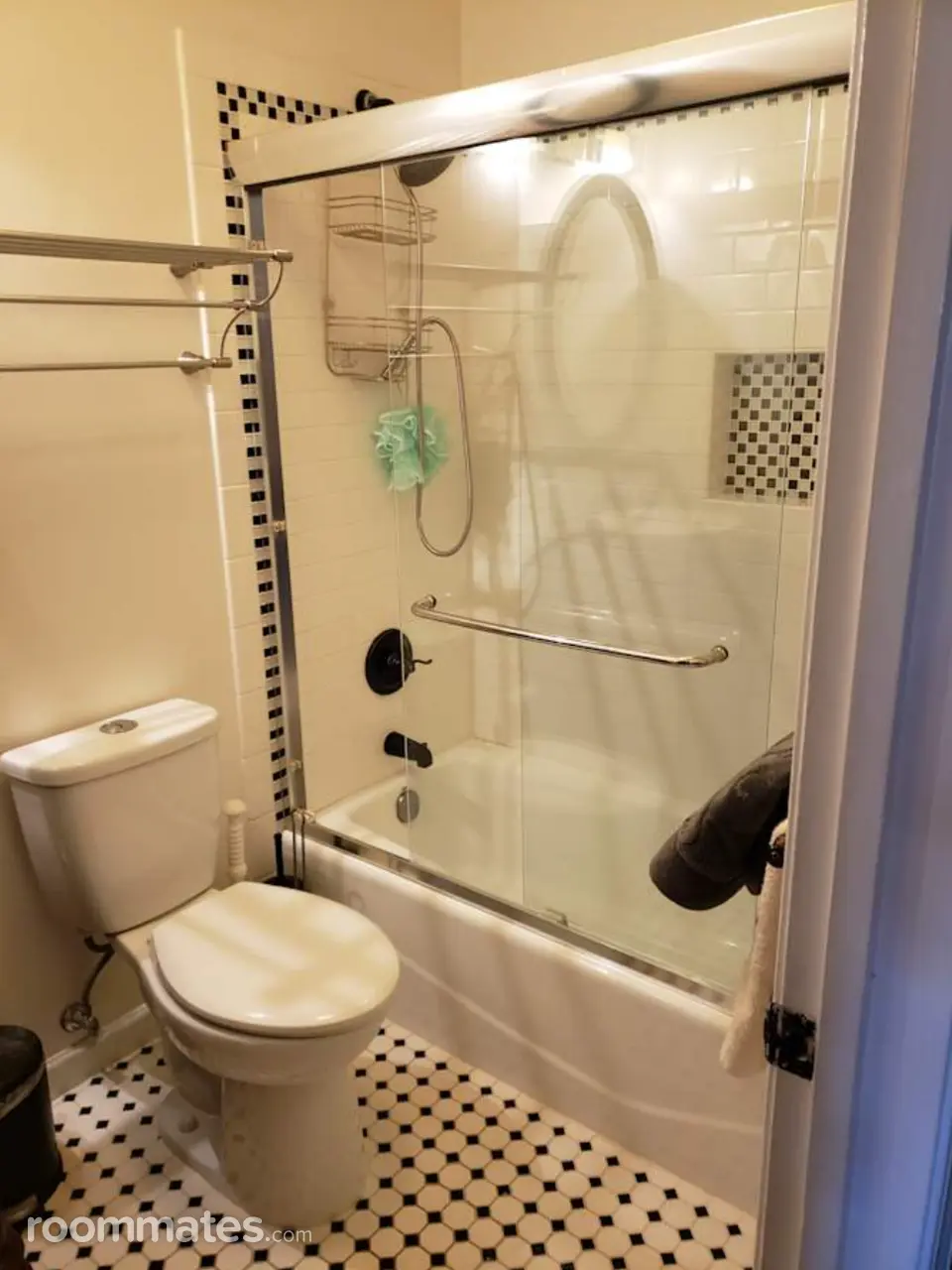 Profile photo 3 of 6