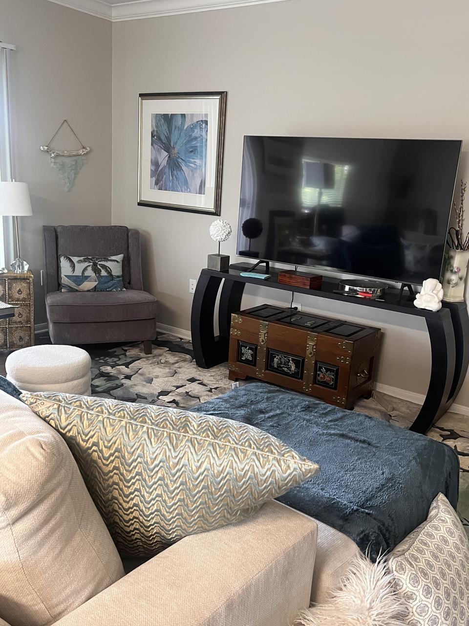 Profile photo 8 of 11