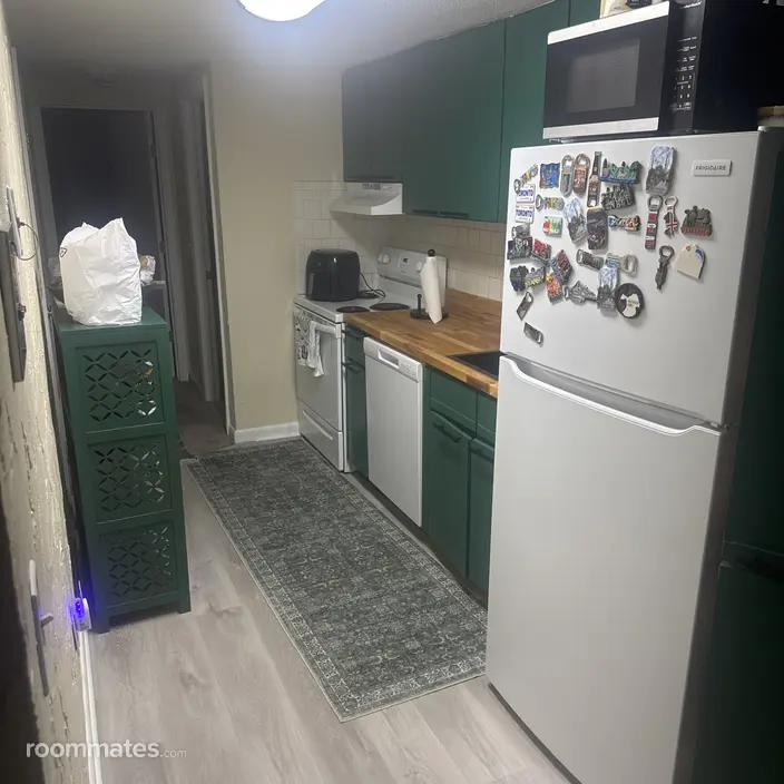 Room for rent in Boxborough, MA $1000, condo
