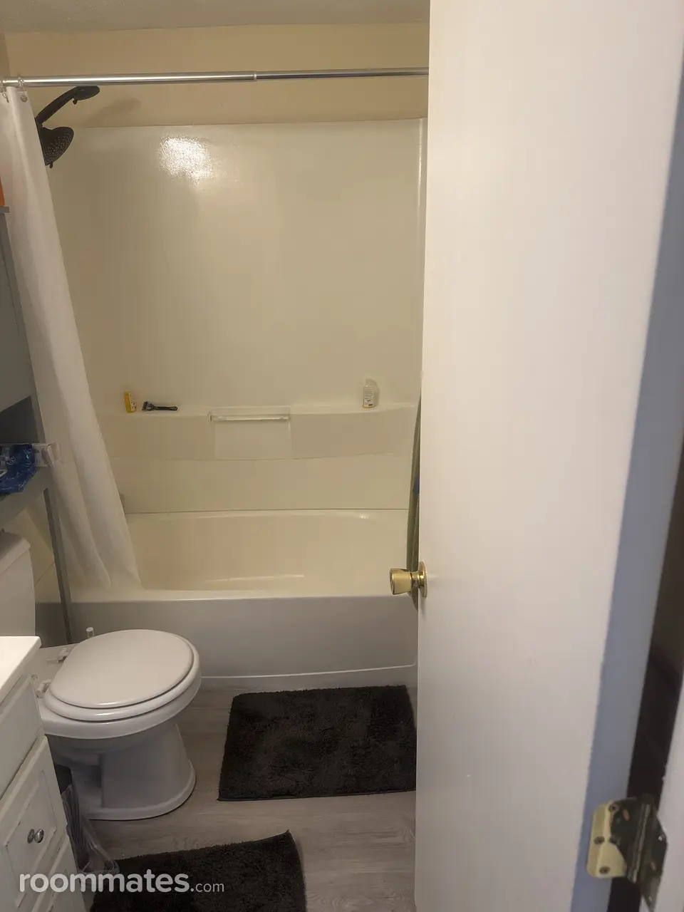 Profile photo 5 of 6