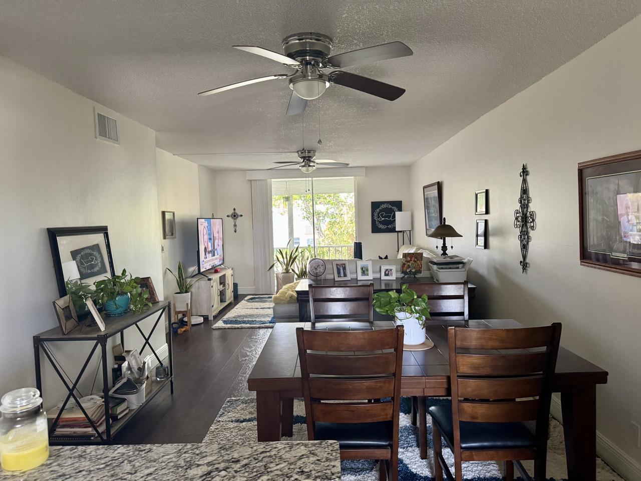 Profile photo 8 of 11