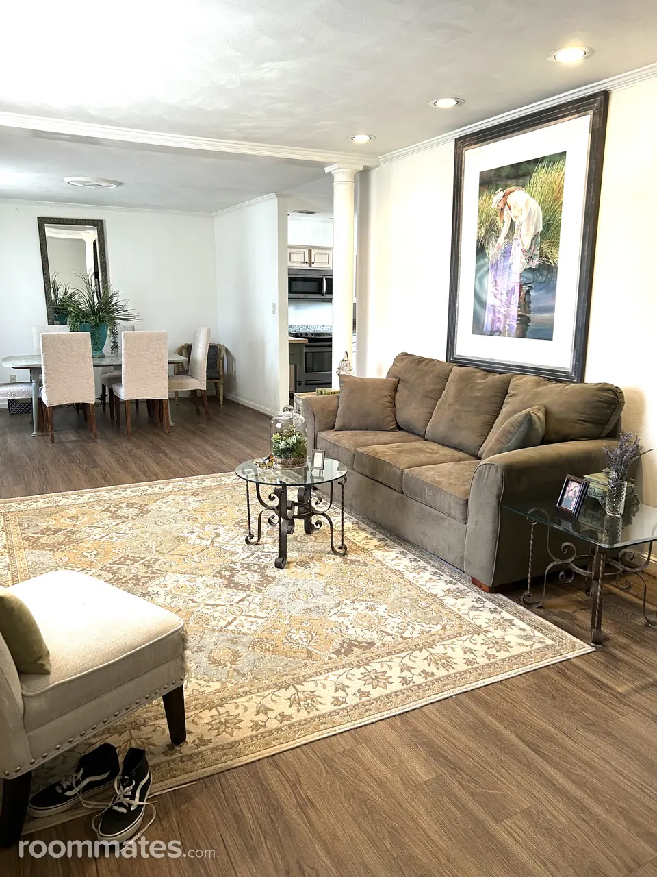 Profile photo 10 of 12