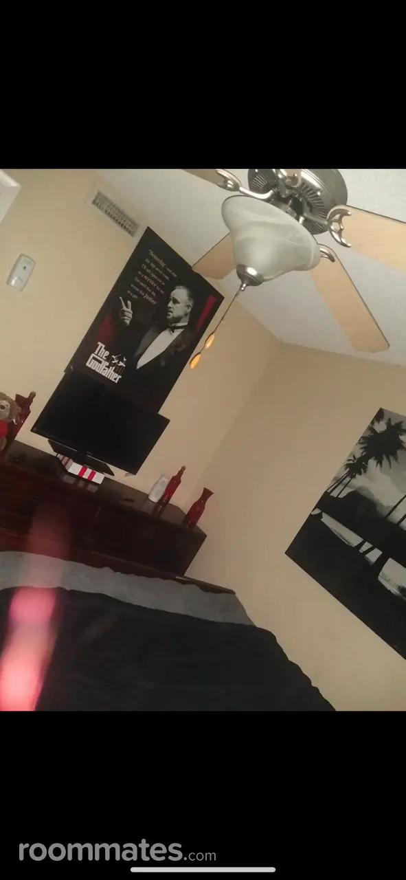 Profile photo 7 of 8