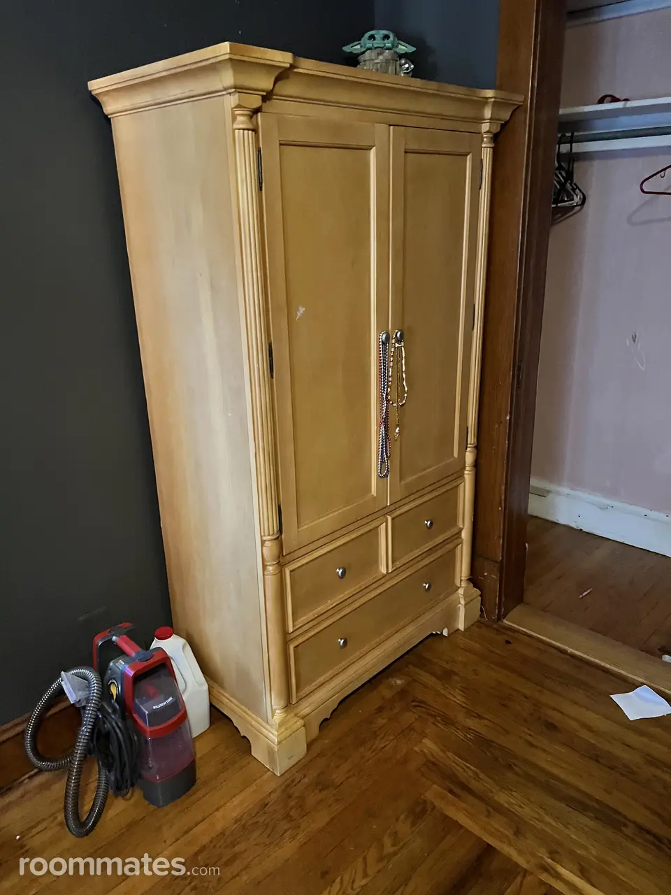 Profile photo 3 of 7