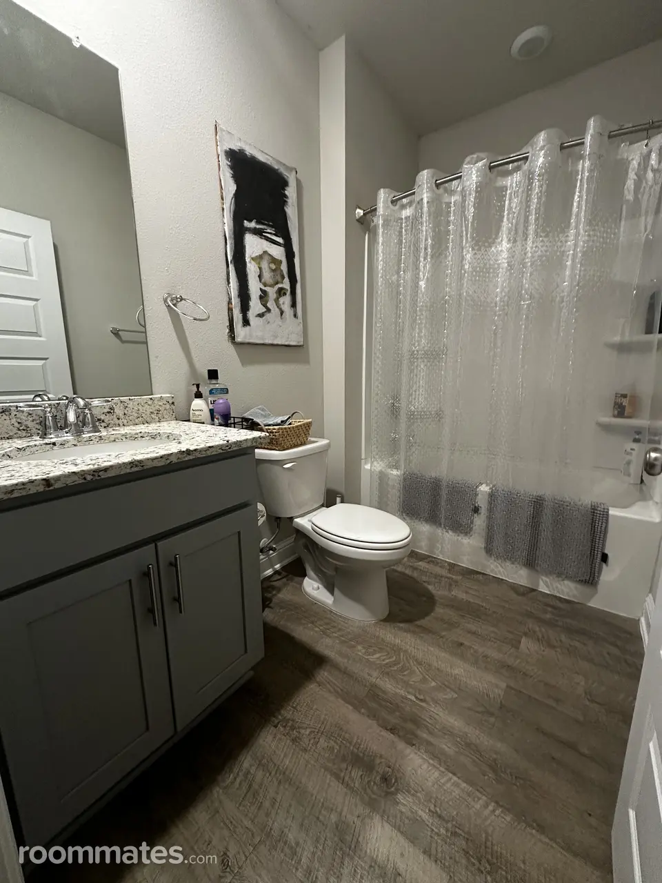 Profile photo 3 of 4