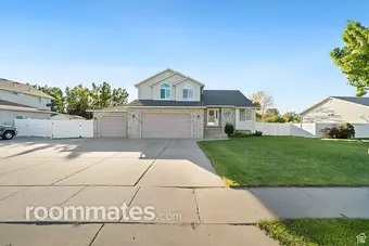 Room for rent in Clinton UT $800, house