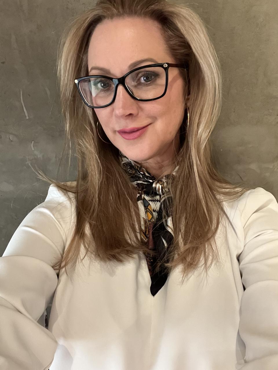 Profile photo 12 of 14