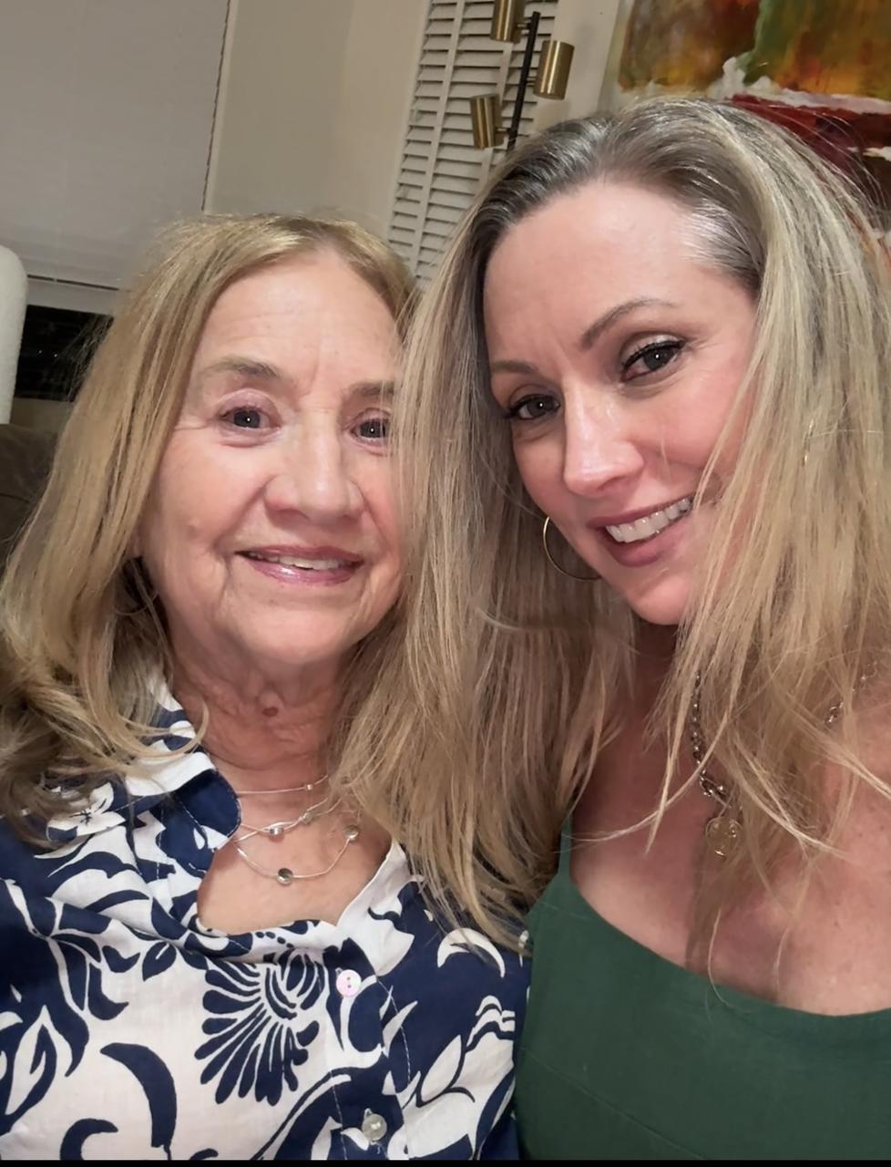 Profile photo 10 of 14