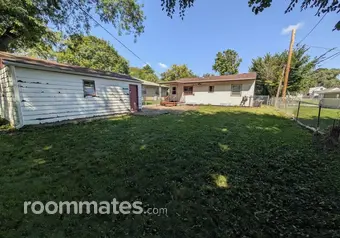 Room for rent in Rockford, IL $700, house