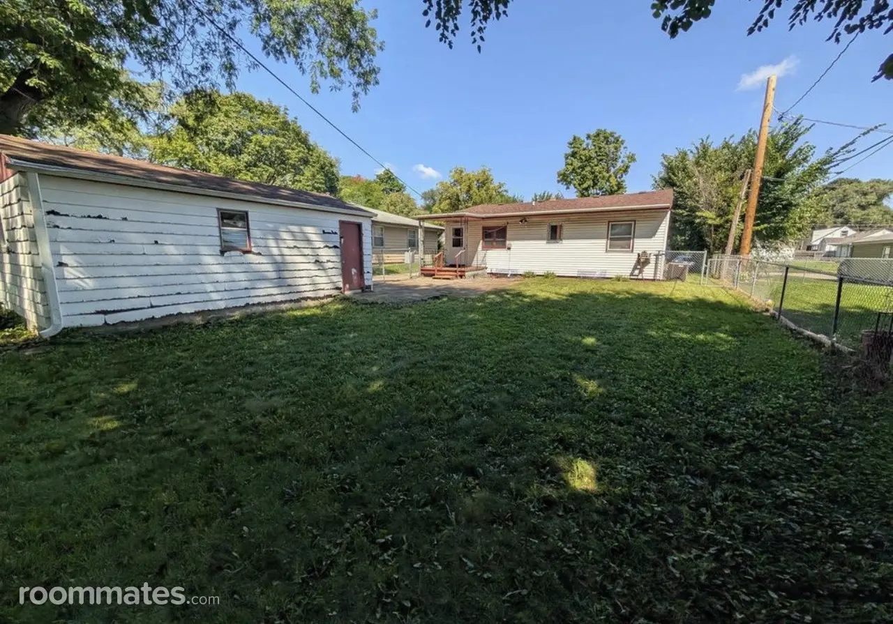 Profile photo 5 of 11