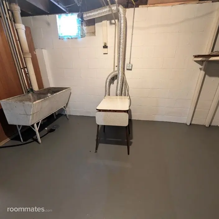 Room for rent in Rockford, IL $700, house