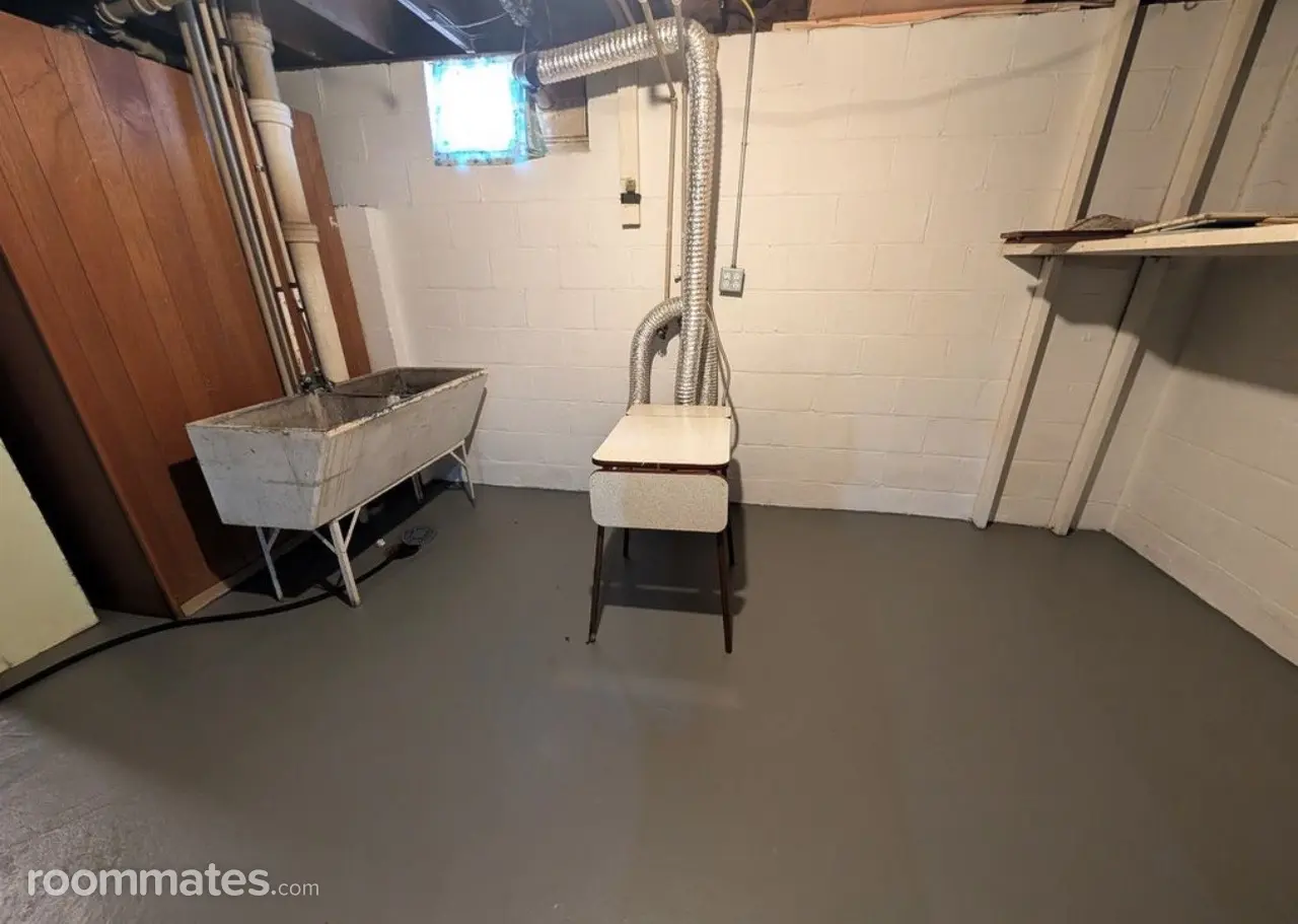 Profile photo 1 of 11