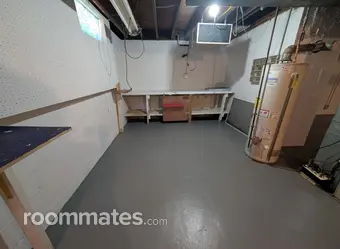 Room for rent in Rockford, IL $700, house