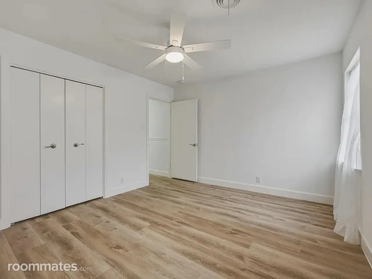 Profile photo 8 of 17