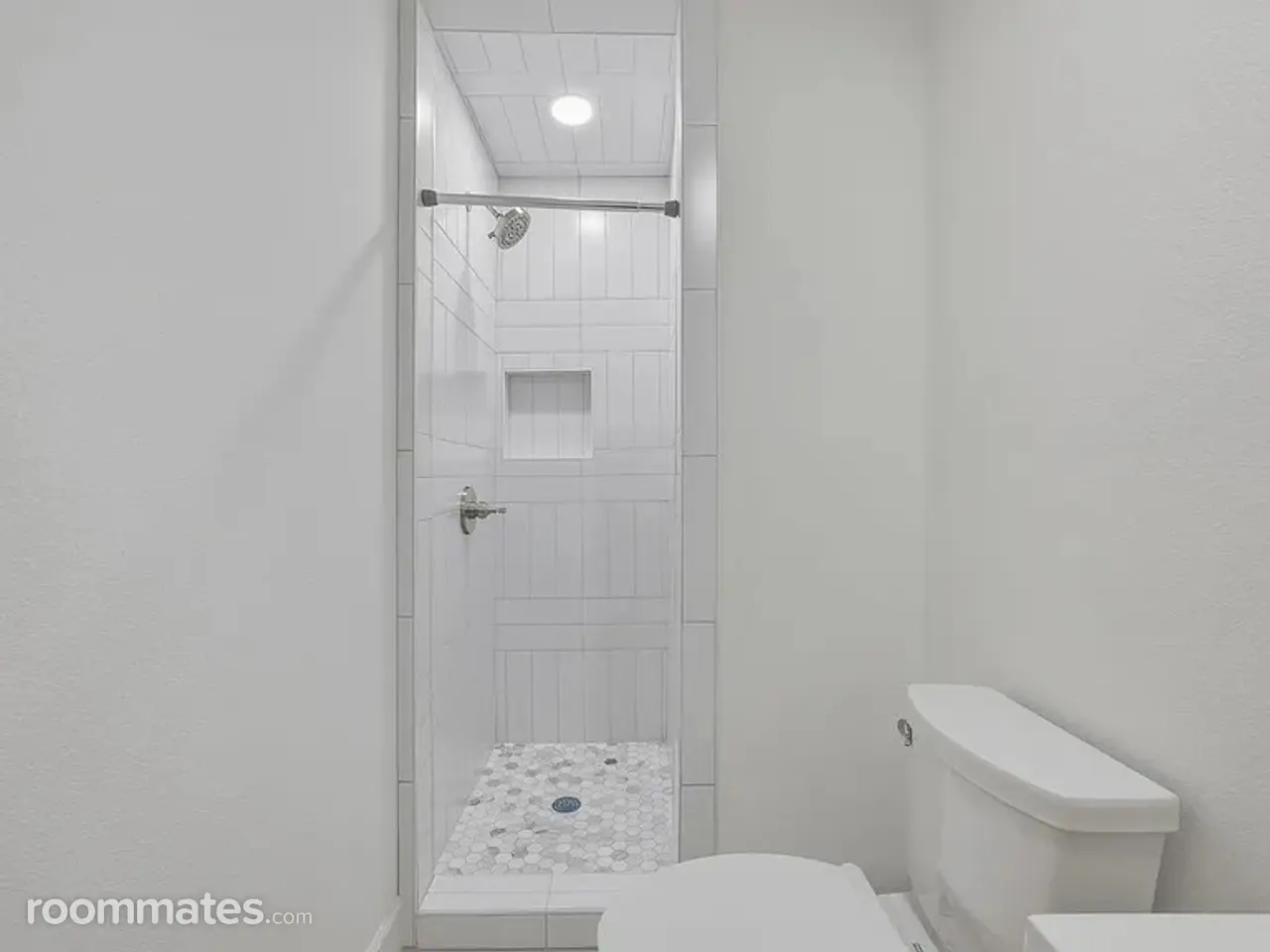 Profile photo 4 of 17