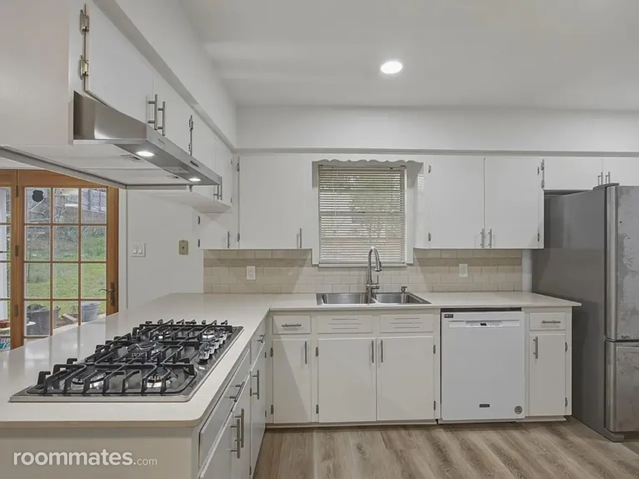 Profile photo 3 of 17